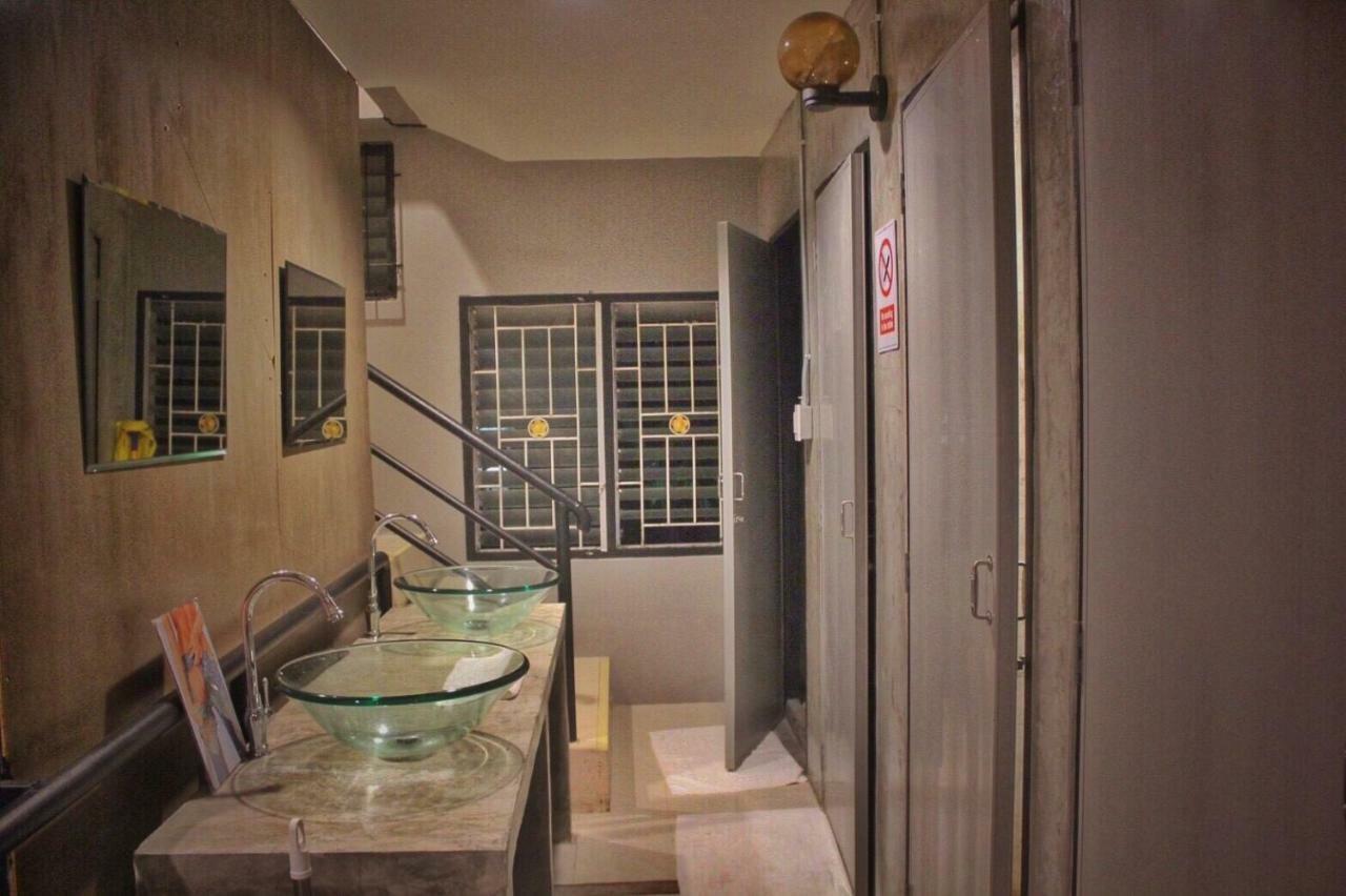 Ok Chic Phuket Hostel Exterior foto